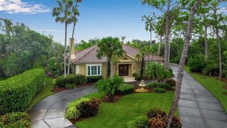 422 BLUE GARDEN LANE