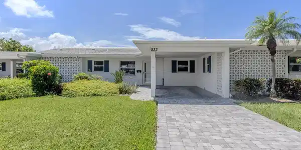 833 WHITE CAP CIRCLE