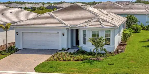 10121 BEACHWALK DRIVE