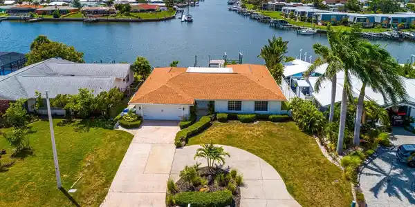 6442 LAKE SUNRISE DRIVE