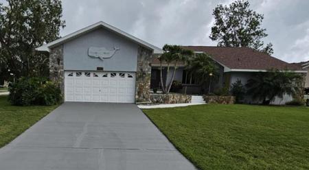 2210 BAYOU DRIVE