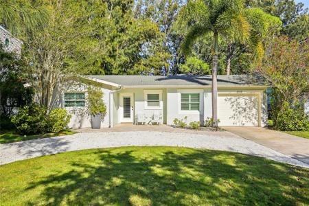 1908 SUTHERLAND DRIVE W