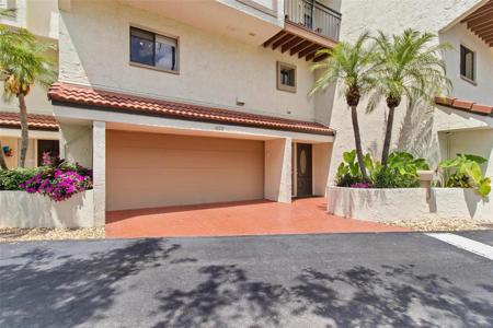 240 WINDWARD PASSAGE