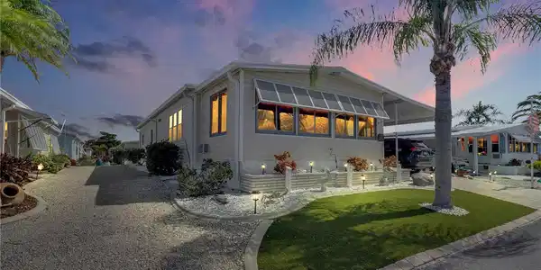 4 N FLORA VISTA STREET