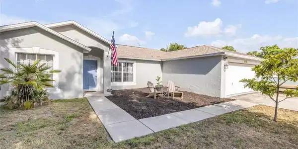 2713 NEEDLE PALM DRIVE
