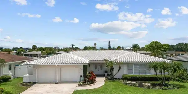 3932 DORAL DRIVE