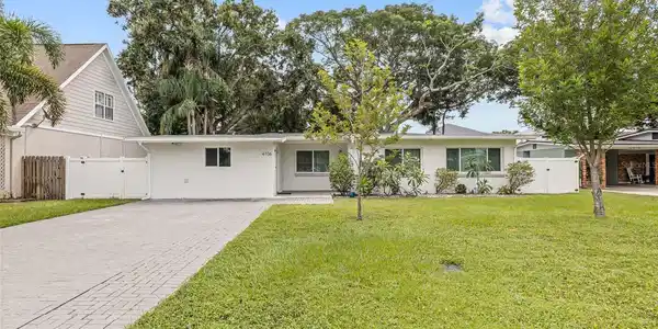 4106 W MCKAY AVENUE