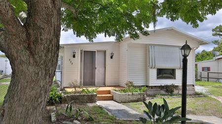 733 BARLOW CIRCLE