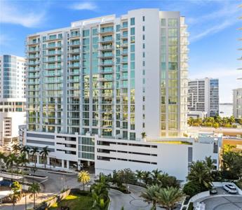 301 QUAY COMMONS