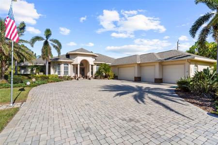 793 VANDERBILT DRIVE