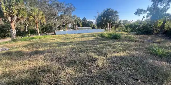 4820 TREASURE DRIVE