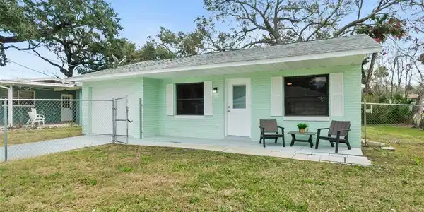 124 OAK RIDGE AVENUE