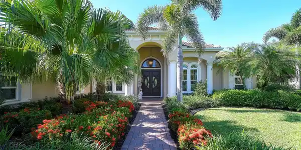 2338 LITTLE COUNTRY ROAD