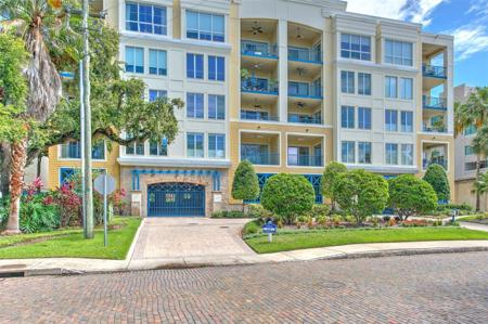509 W BAY STREET