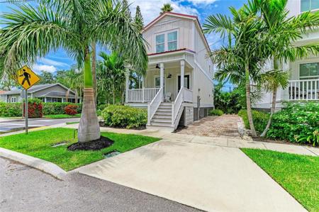 344 6TH STREET E