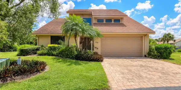 133 INLETS BOULEVARD