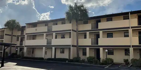 2395 HARBOR BLVD