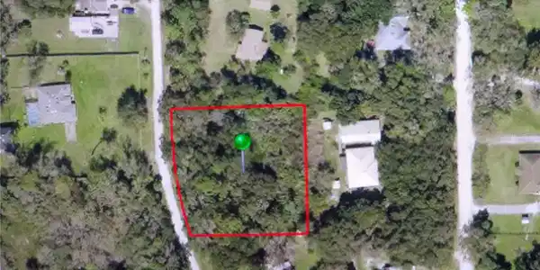 4641 TREE TOP LANE