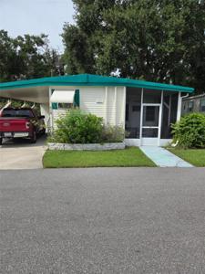 585 SKY HARBOR DRIVE