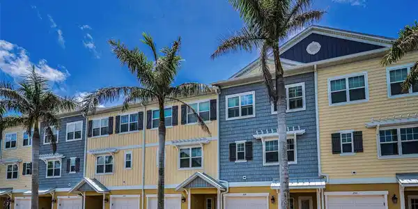 208 HAVEN BEACH COURT