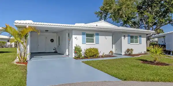 414 CIRCLEWOOD DRIVE