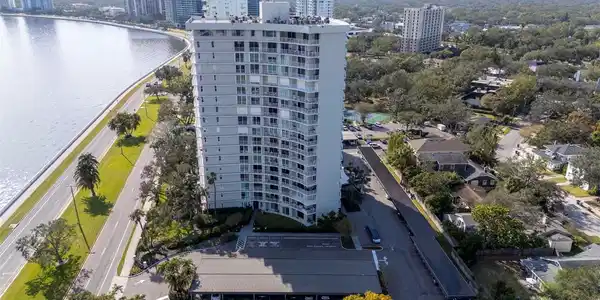 2611 BAYSHORE BOULEVARD
