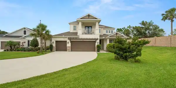 4607 LOS ROBLES COURT