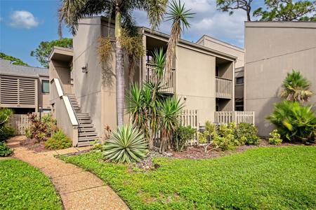 216 WOODLAND DRIVE