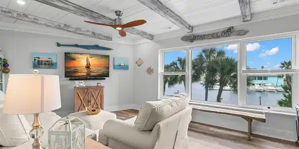 4939 FLORAMAR TERRACE