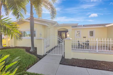 309 BUTTONWOOD LANE
