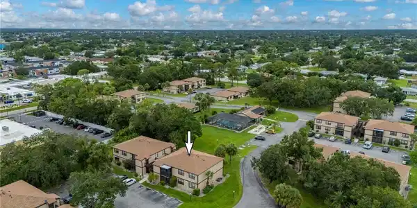 4022 BEAVER LANE