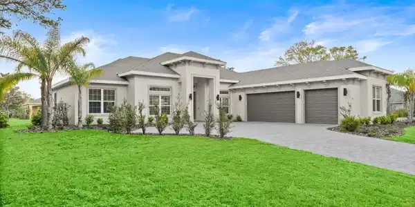 29 OLD OAK DRIVE S