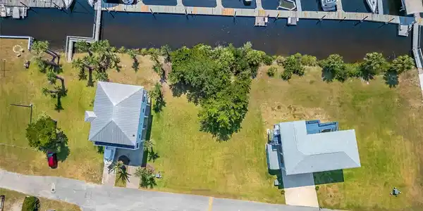 57 W HARBOUR POINT DRIVE