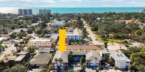 236 HARBOR DRIVE S