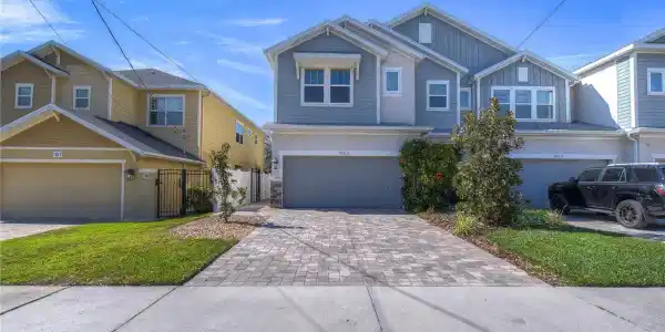 303 S ARRAWANA AVENUE