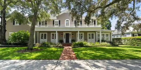 2442 W PROSPECT ROAD