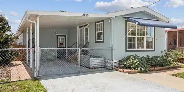 6840 HERON LANE