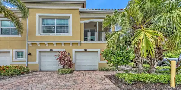 4267 EXPEDITION WAY