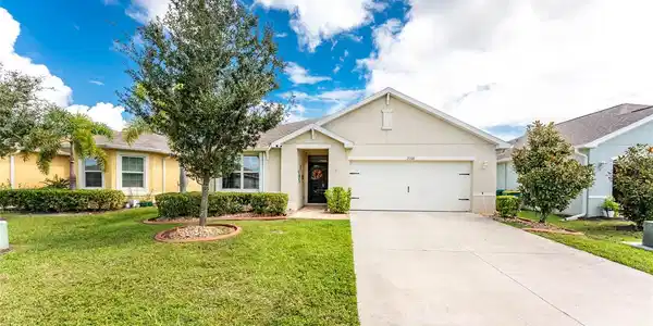 25328 E LENOX CIRCLE