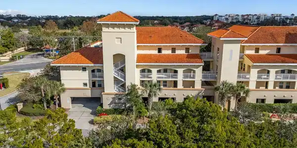 100 BELLA HARBOR COURT