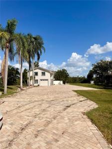 8117 BAY DRIVE