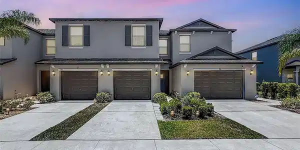 841 ROYAL EMPRESS DRIVE