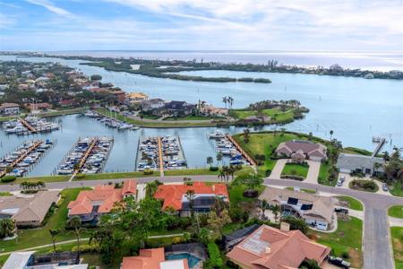 312 YACHT HARBOR DRIVE