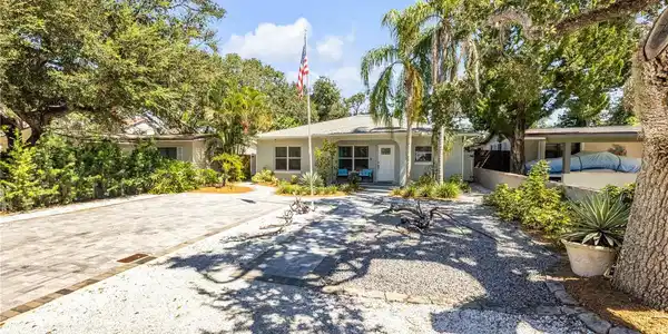 3507 SAXON DRIVE