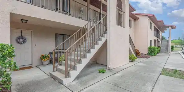 307 LA PALOMA LANE