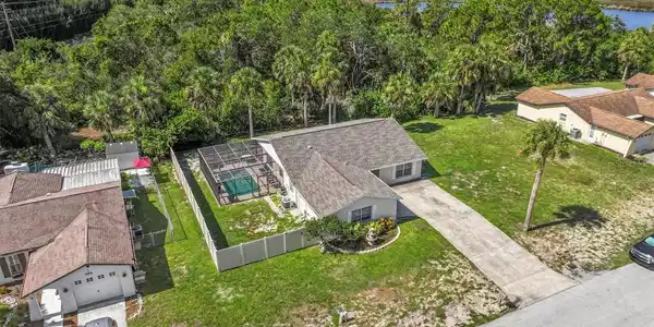 7432 SOUTHWIND DRIVE