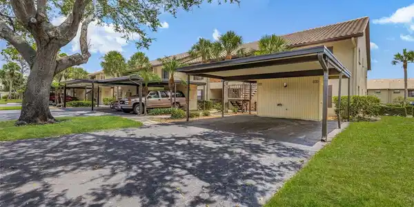 330 MISSION TRAIL N