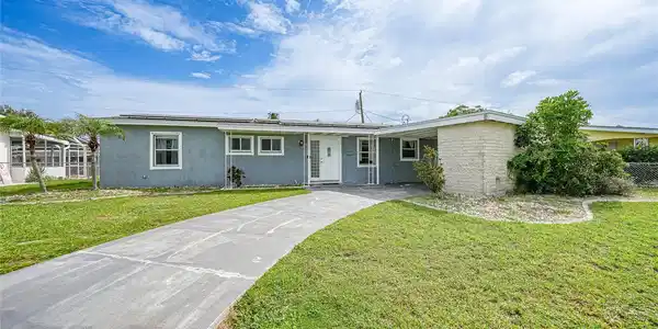 21524 EDGEWATER DRIVE
