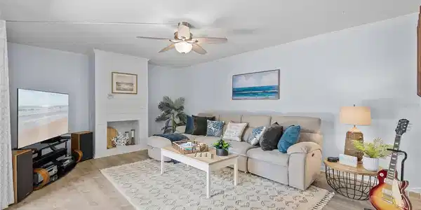 3808 SAXON DRIVE