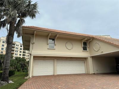 2117 OCEAN DRIVE